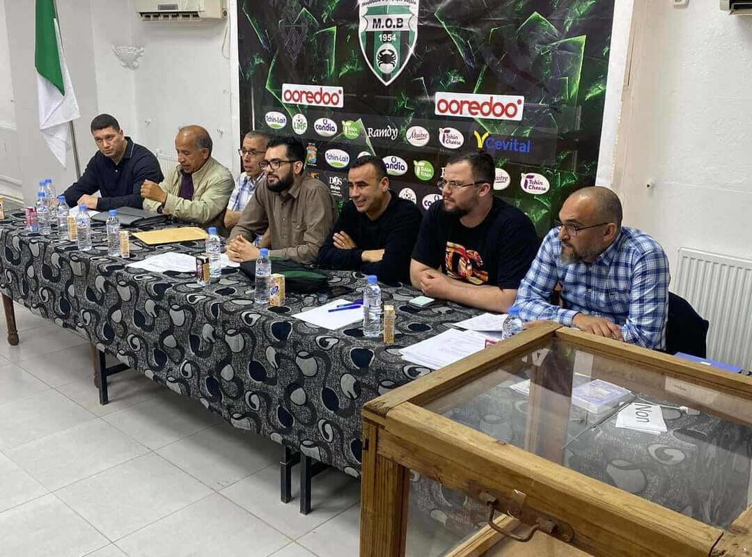 Le MOB traverse une zone de fortes turbulences 