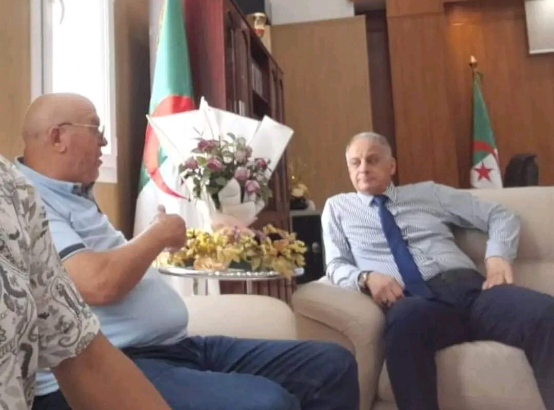 Il a entamé une série de discussions avec des bailleurs de fonds