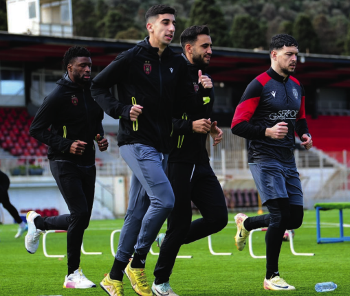 Battre le Mouloudia et s’emparer de la 1re place