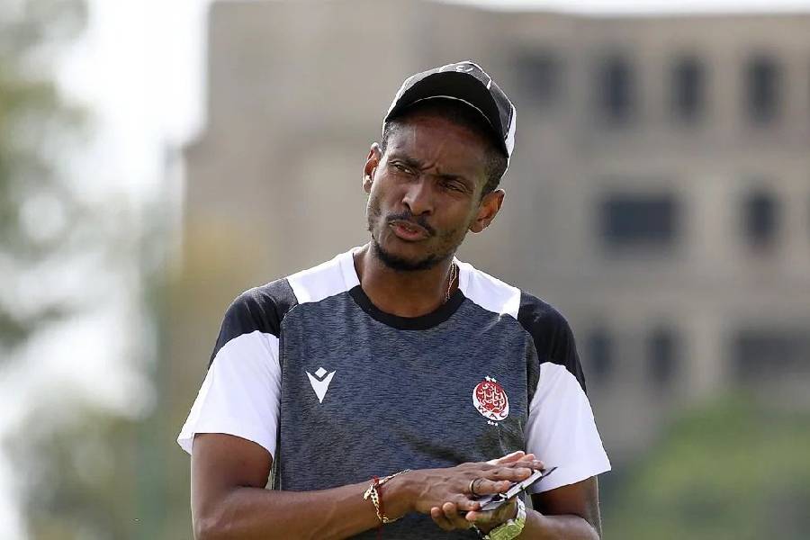 Mokwena : « Le fait de disputer la LdC m’a incité à venir au Mouloudia» 