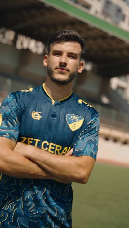 Namani veut retrouver sa place