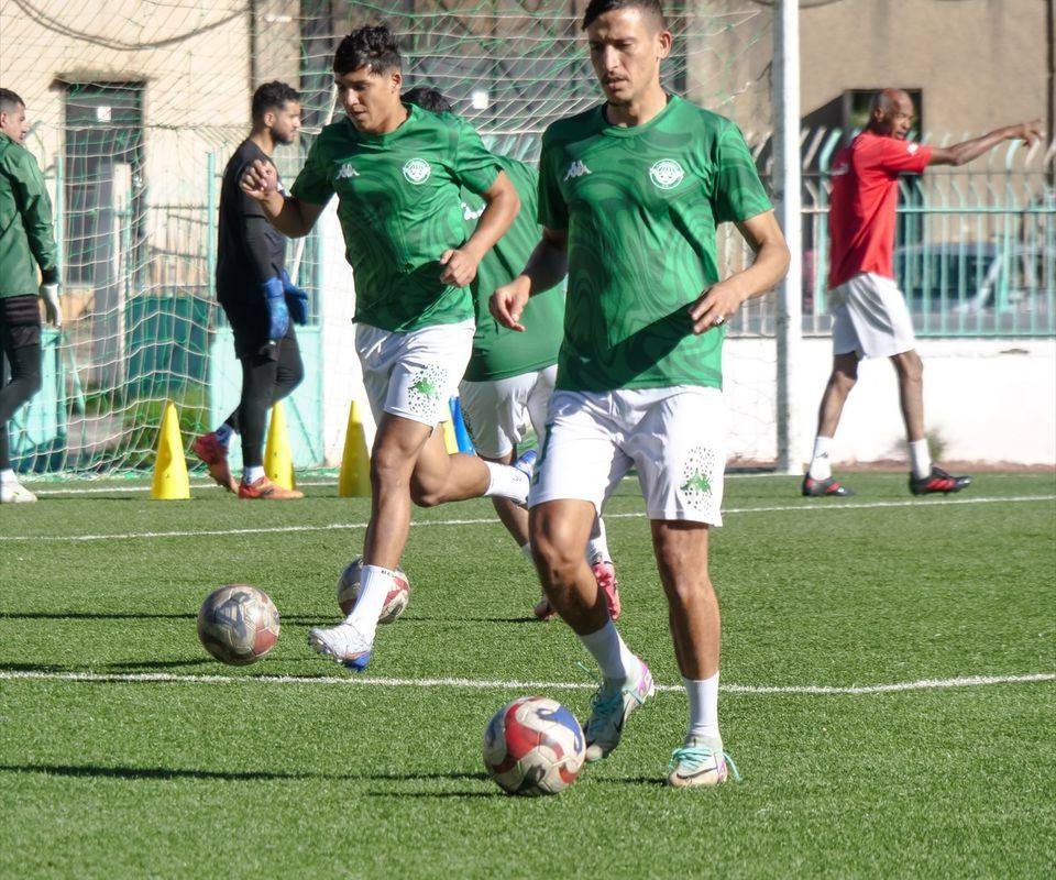 Le Raed prend la porte