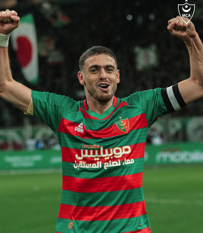 Abdellaoui présente la Supercoupe lors de la cérémonie  